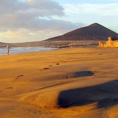 White House - Clasto سان ميغيل ذي أبونا