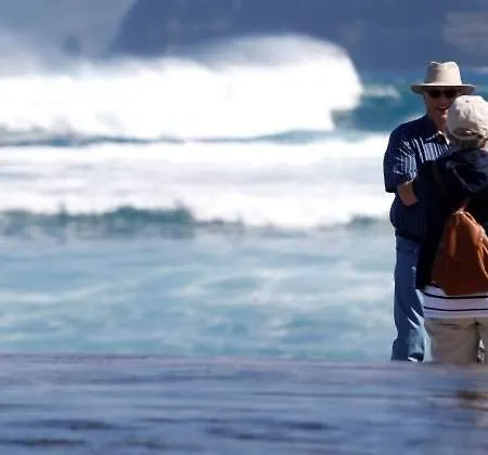 White House - Clasto سان ميغيل ذي أبونا