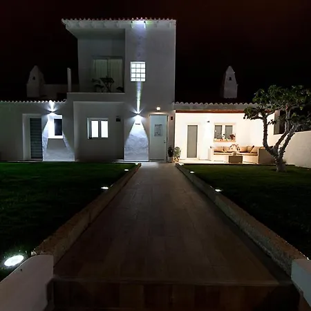 White House - Clasto San Miguel de Abona