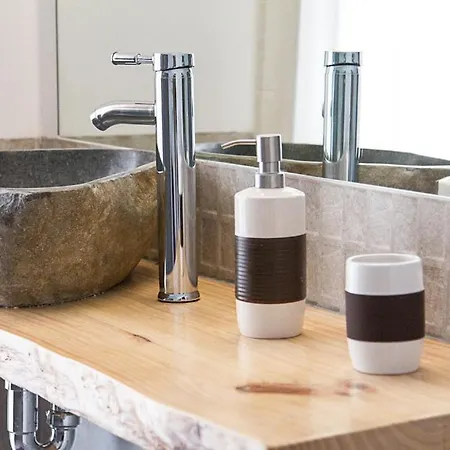 White House - Clasto Apartamento