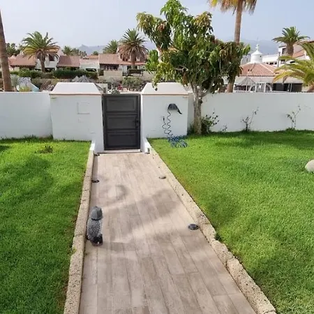 White House - Clasto Apartamento