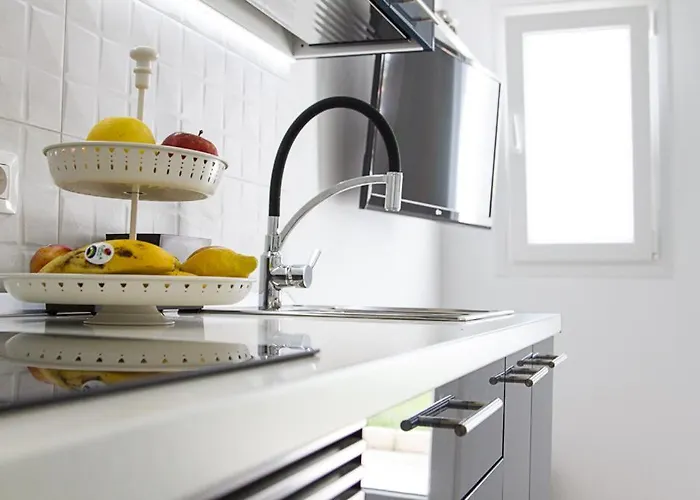 White House - Clasto Apartamento