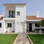White House - Clasto