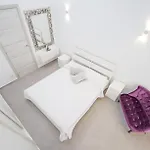 White House - Clasto * San Miguel de Abona