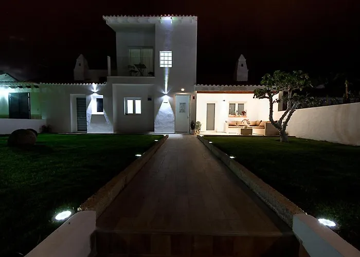 White House - Clasto San Miguel de Abona